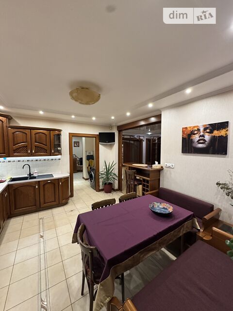 Квартира на вул. В’ячеслава Чорновола, 20 в Київ, ID 168102, фото №1