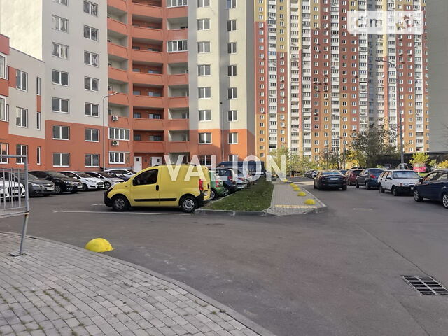 Купити квартиру за адресою вул. Милославська, 18 в Київ на Findly.com.ua Квартира на вул. Милославська, 18 в Київ, ID 272397, фото №1
