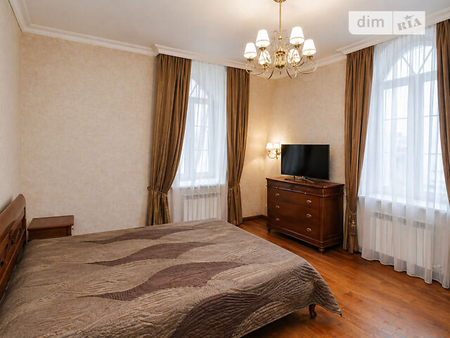 Квартира на вул. Кожум'яцька, 18А в Києві, ID 215995, фото №1