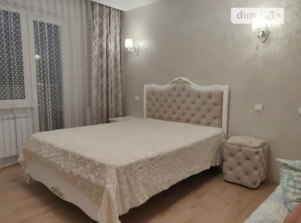 Квартира на вул. Героїв Дніпра, 42 в Києві, ID 181556, фото №1