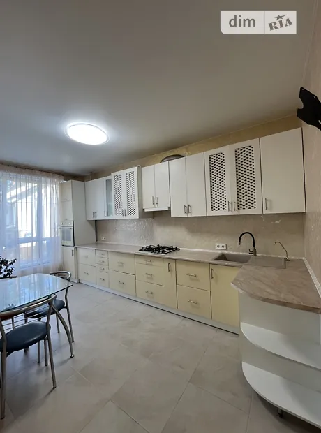 Квартира на вул. Літературна, 11 в Києві, ID 258876, фото №1