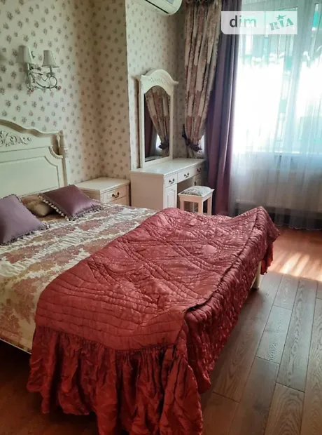 Купити квартиру за адресою вул. Вишгородська, 45 в Київ на Findly.com.ua Квартира на вул. Вишгородська, 45 в Київ, ID 276249, фото №1