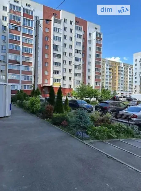 Купити квартиру за адресою вул. Драгоманова, 6Б на Findly.com.ua Квартира на вул. Драгоманова, 6Б, ID 294621, фото №1