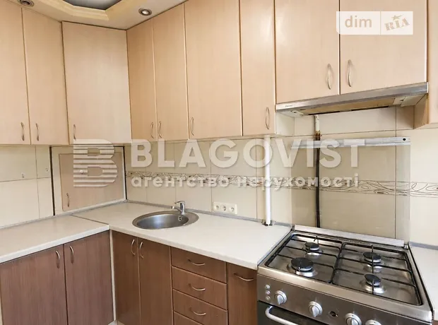 Купити квартиру за адресою вул. Карела Чапека в Київ на Findly.com.ua Квартира на вул. Карела Чапека в Київ, ID 294945, фото №1