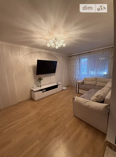 Квартира на вул. Степана Бандери в Луцьк, ID 334335, фото №1