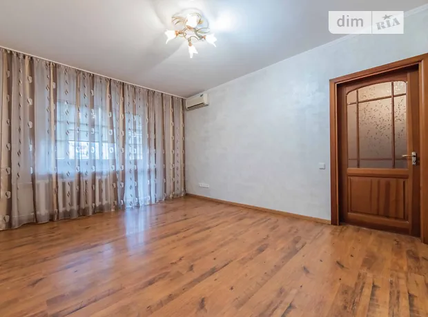 Купити квартиру за адресою шосе Харківське 180/21 в Київ на Findly.com.ua Квартира на шосе Харківське 180/21 в Київ, ID 303693, фото №1