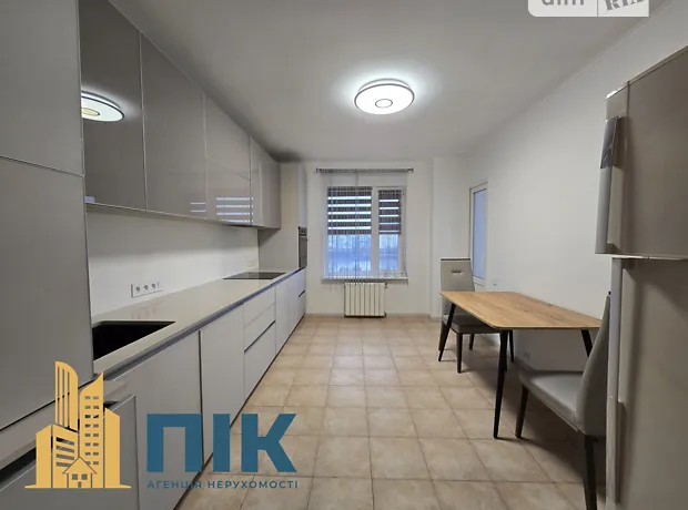 Купити квартиру за адресою просп. Миколи Бажана, 36 в Київ на Findly.com.ua Квартира на просп. Миколи Бажана, 36 в Київ, ID 328731, фото №1