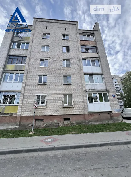 Купити квартиру за адресою просп. Відродження в Луцьк на Findly.com.ua Квартира на просп. Відродження в Луцьк, ID 327690, фото №1