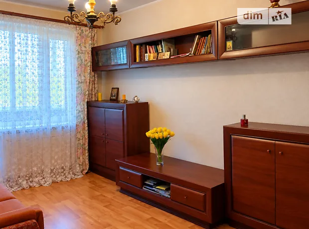 Квартира на вул. Леоніда Каденюка, ID 337997, фото №1