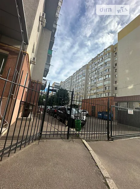 Орендувати квартиру за адресою вул. Костанді, 199 в Одеса на Findly.com.ua Квартира на вул. Костанді, 199 в Одеса, ID 338225, фото №1