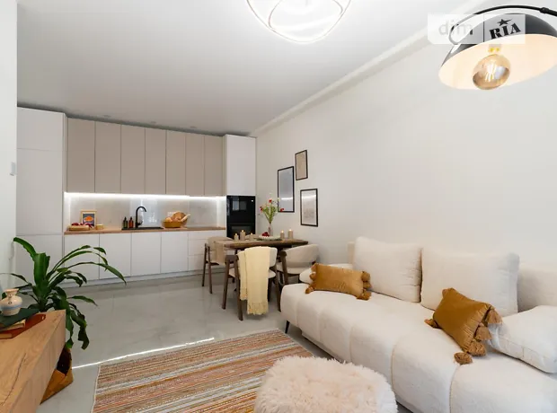 Купити квартиру за адресою вул. Михайла Максимовича на Findly.com.ua Квартира на вул. Михайла Максимовича, ID 467540, фото №1