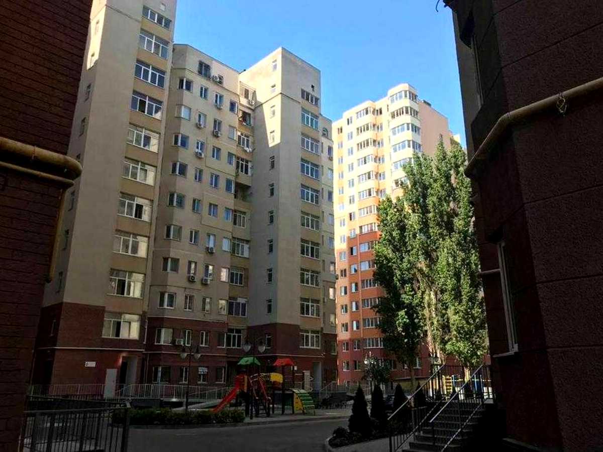 Купити квартиру за адресою вул. Євгена Чикаленка, 56а на Findly.com.ua Квартира на вул. Євгена Чикаленка, 56а, ID 389959, фото №1