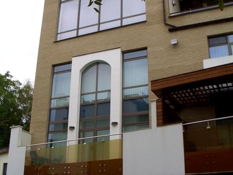 Купити квартиру за адресою пров. Кіпарисовий, 4 в Дніпро на Findly.com.ua Квартира на пров. Кіпарисовий, 4 в Дніпро, ID 172273, фото №1