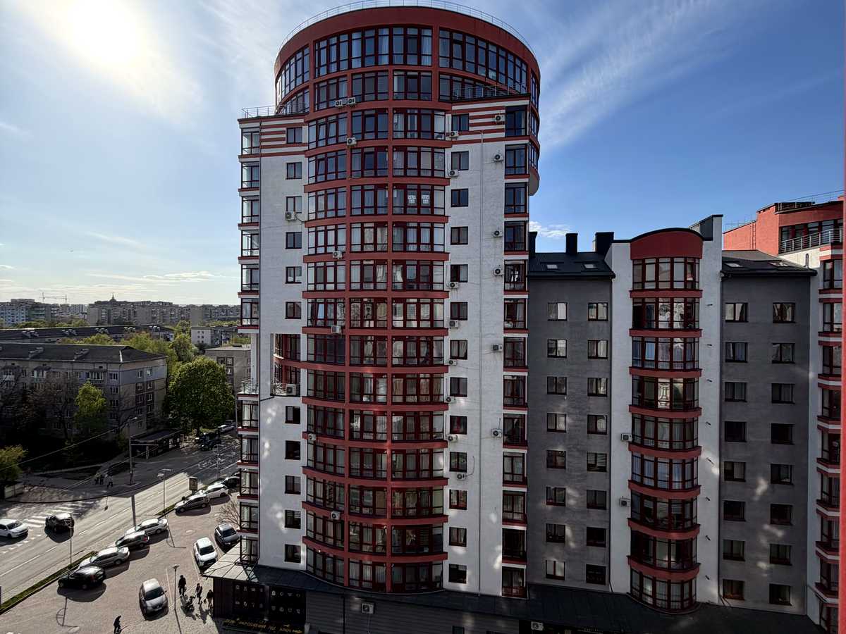 Квартира на вул. Василя Симоненка в Івано-Франківську, ID 305740, фото №1