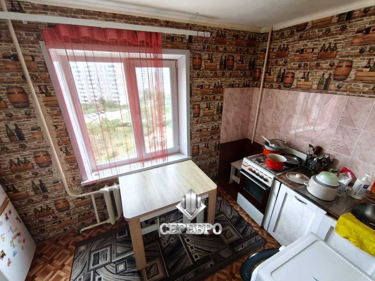 Квартира на вул. Автозаводська, 42, ID 404183, фото №1