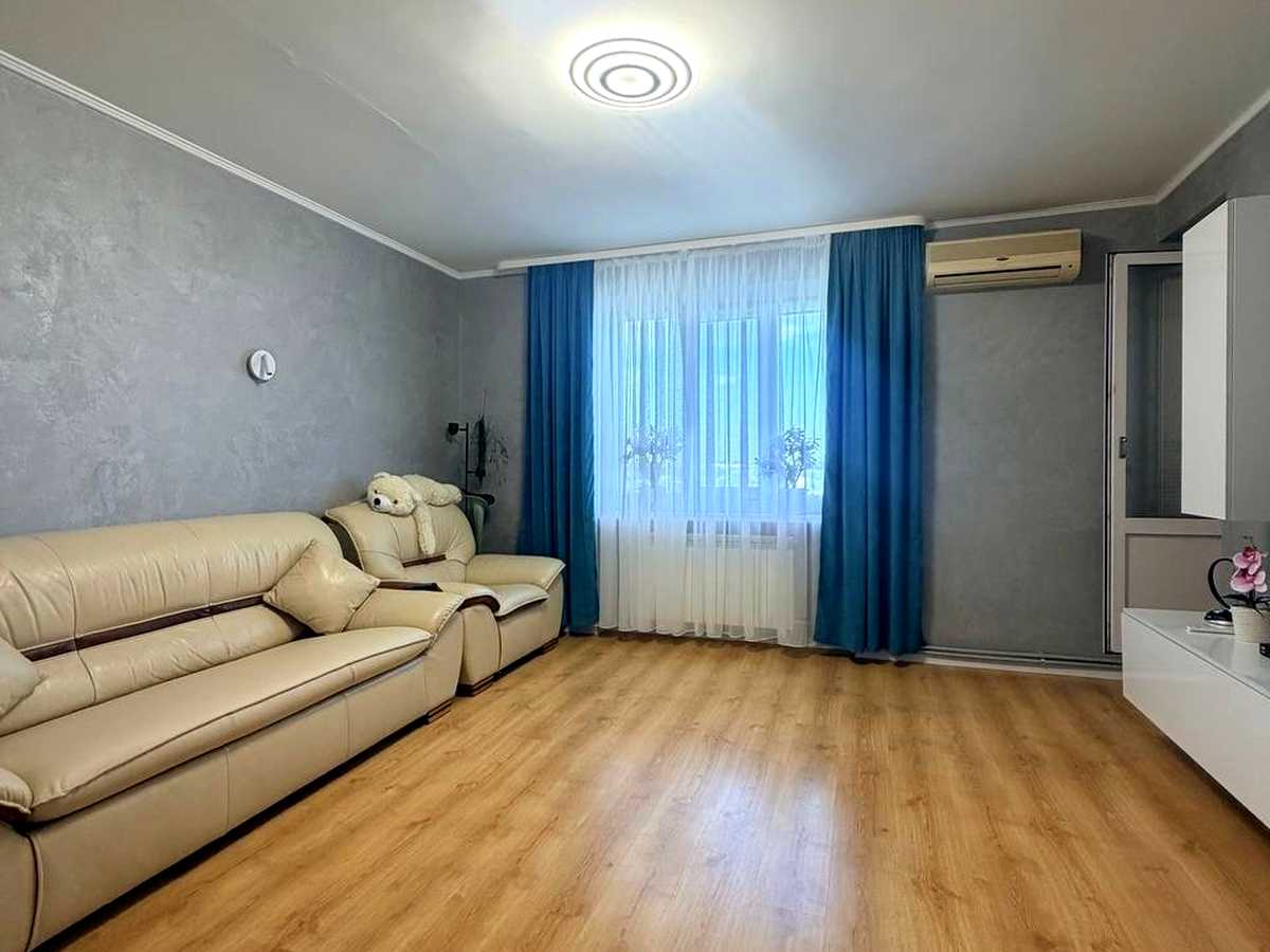 Квартира на вул. Молодіжна, 8, ID 389027, фото №1