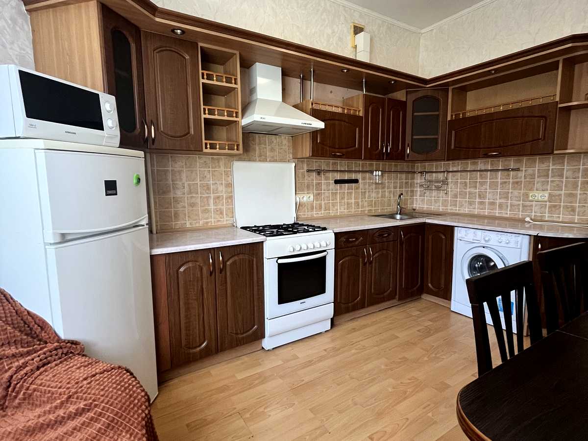 Купити квартиру за адресою вул. Озерна, 10/1б на Findly.com.ua Квартира на вул. Озерна, 10/1б, ID 393142, фото №1