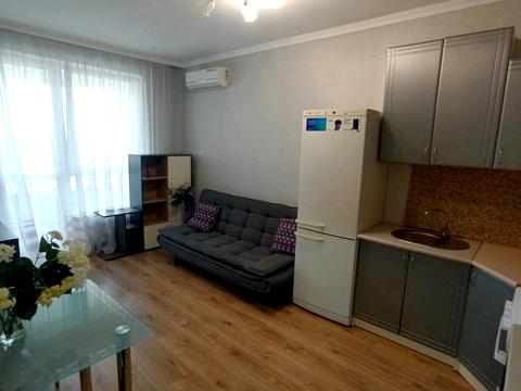 Орендувати квартиру за адресою вул. Зарічна, 1-В в Київ на Findly.com.ua Квартира на вул. Зарічна, 1-В в Київ, ID 213372, фото №1