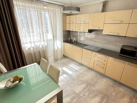 Квартира на вул. Матвія Донцова, 10 в Києві, ID 246992, фото №1