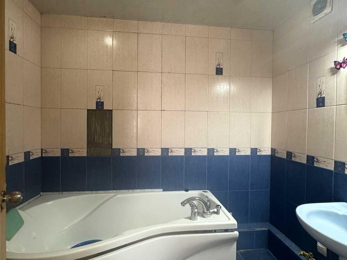 Купити квартиру за адресою просп. Олександра Поля, 90 в Дніпро на Findly.com.ua Квартира на просп. Олександра Поля, 90 в Дніпро, ID 294516, фото №1