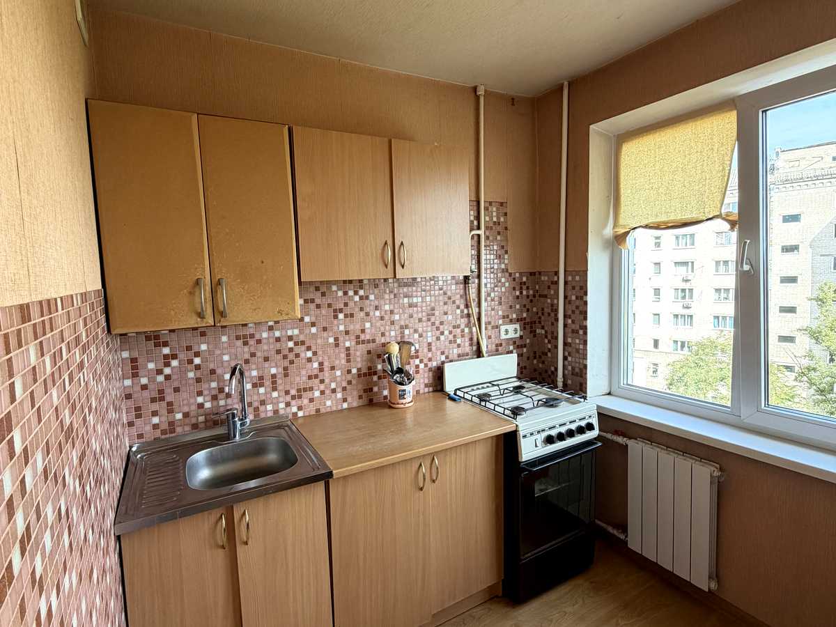 Орендувати квартиру за адресою вул. Бакинська, 37 в Київ на Findly.com.ua Квартира на вул. Бакинська, 37 в Київ, ID 300694, фото №1