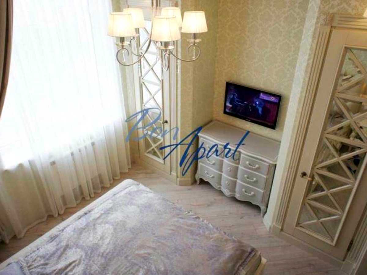 Орендувати квартиру за адресою вул. Хрещатик, 23 в Київ на Findly.com.ua Квартира на вул. Хрещатик, 23 в Київ, ID 303238, фото №1
