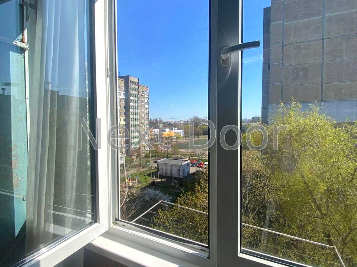 Купити квартиру за адресою просп. Романа Шухевича, 24В на Findly.com.ua Квартира на просп. Романа Шухевича, 24В, ID 393578, фото №1