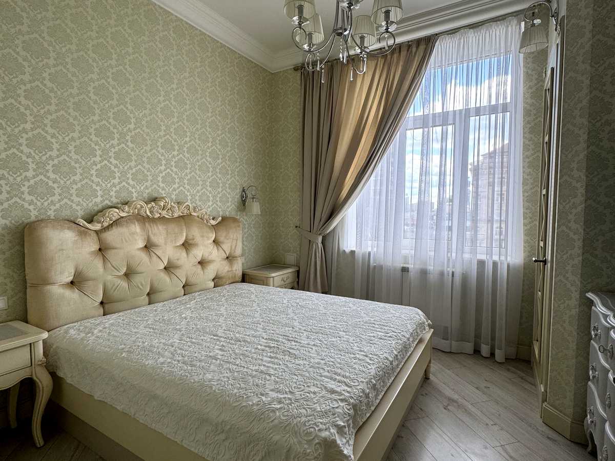 Орендувати квартиру за адресою вул. Хрещатик, 23 в Київ на Findly.com.ua Квартира на вул. Хрещатик, 23 в Київ, ID 323773, фото №1