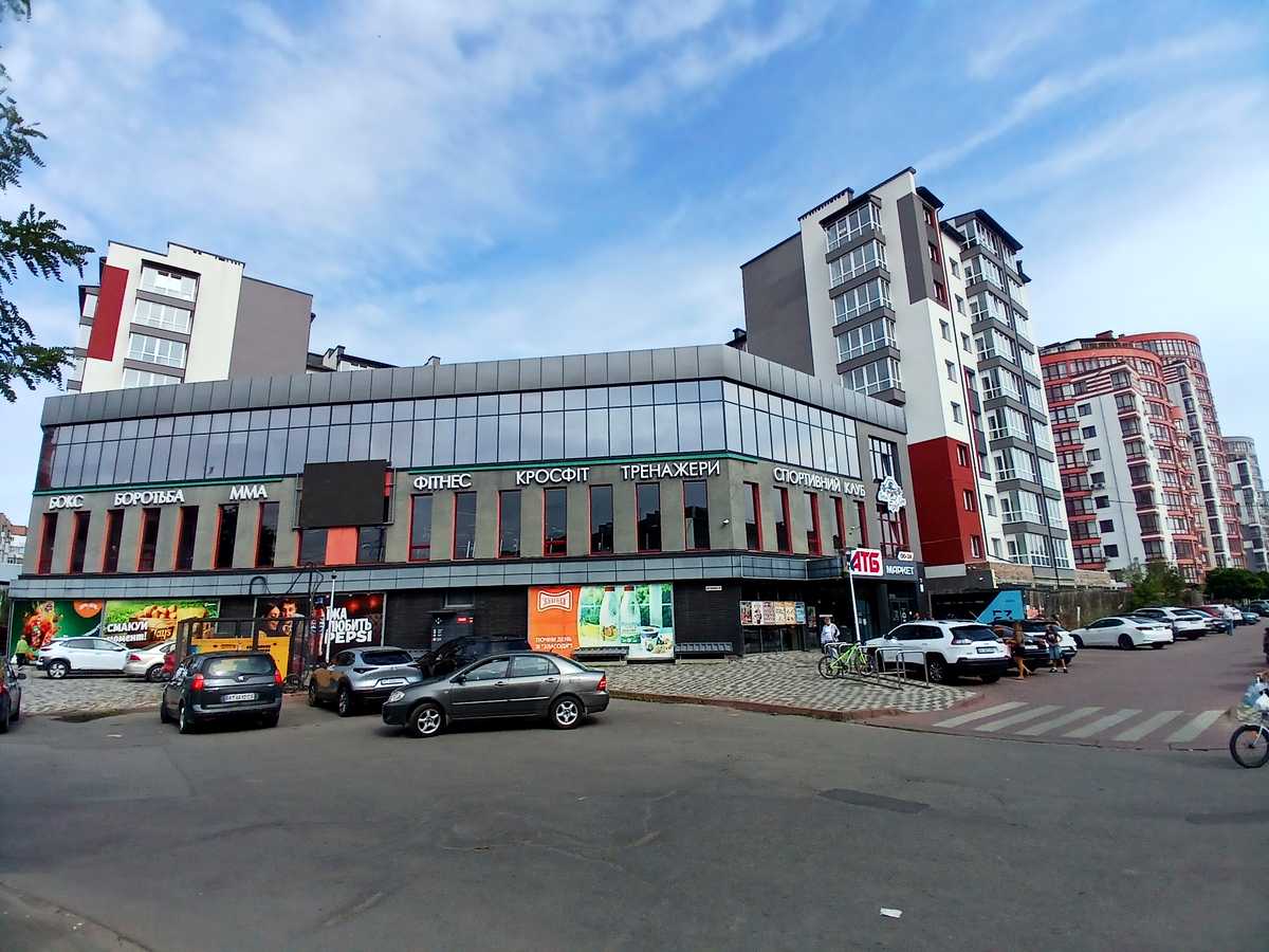 Купити квартиру за адресою вул. Василя Симоненка на Findly.com.ua Квартира на вул. Василя Симоненка, ID 388239, фото №1
