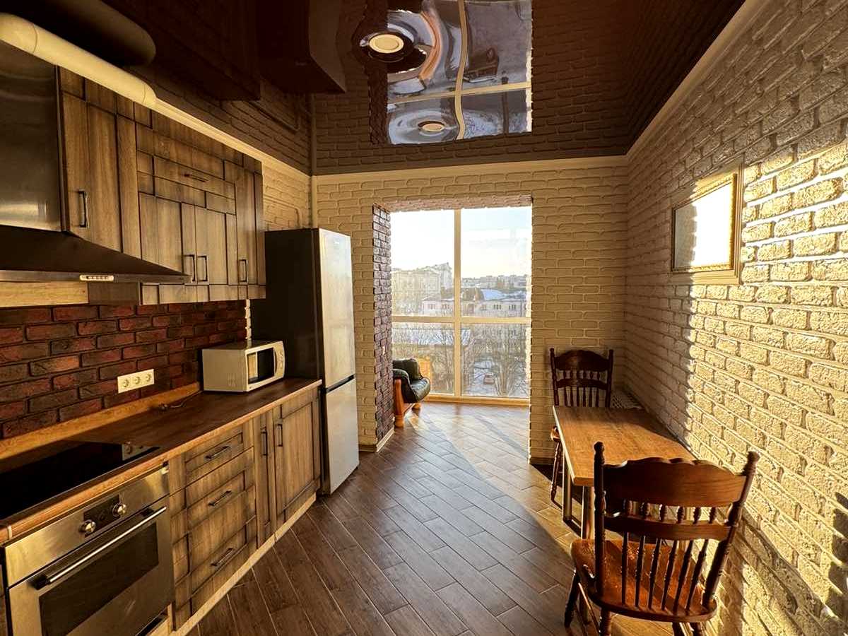 Квартира на вул. Привокзальна, 10Б в Луцьку, ID 394448, фото №2