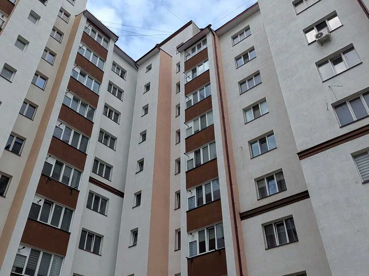 Купити квартиру за адресою вул. Яблунева, 2 на Findly.com.ua Квартира на вул. Яблунева, 2, ID 388225, фото №1
