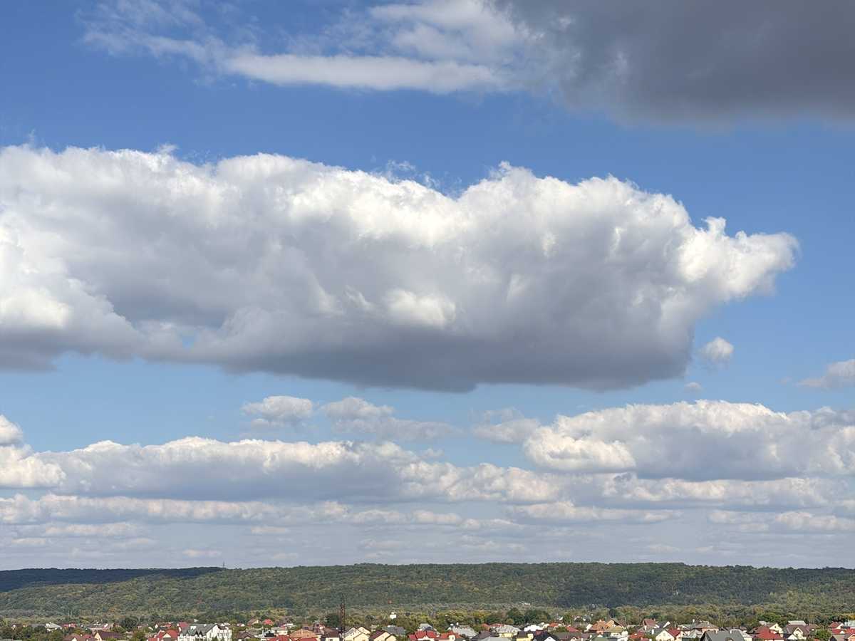 Купити квартиру за адресою вул. Хіміків на Findly.com.ua Квартира на вул. Хіміків, ID 396614, фото №1