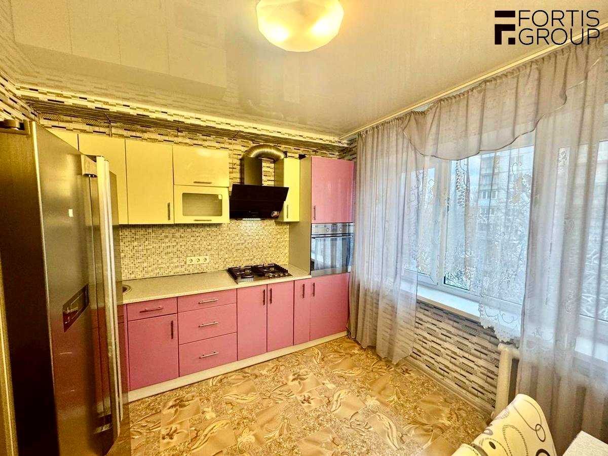 Купити квартиру за адресою вул. Романа Ратушного, 21 на Findly.com.ua Квартира на вул. Романа Ратушного, 21, ID 389709, фото №1