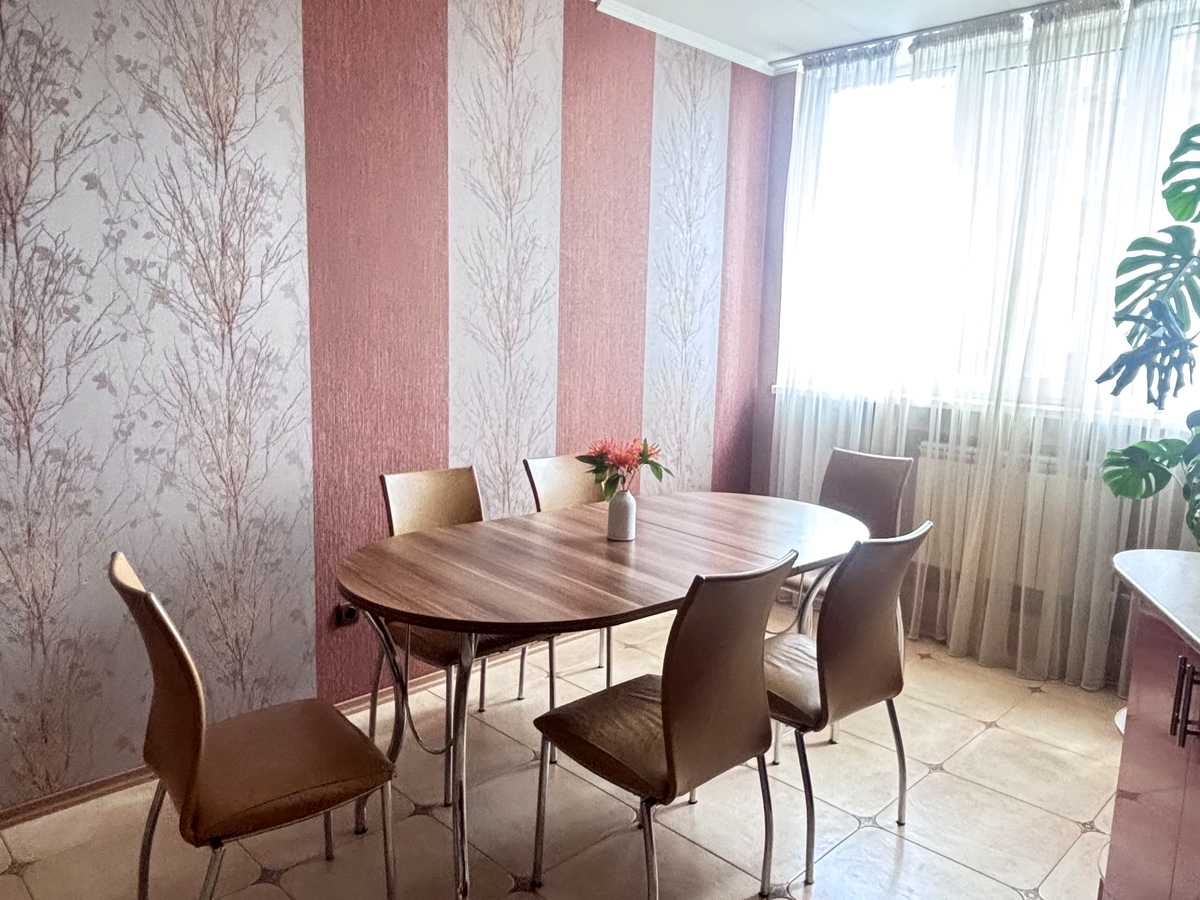Квартира на вул. Срібнокільська, 1 в Києві, ID 389370, фото №2