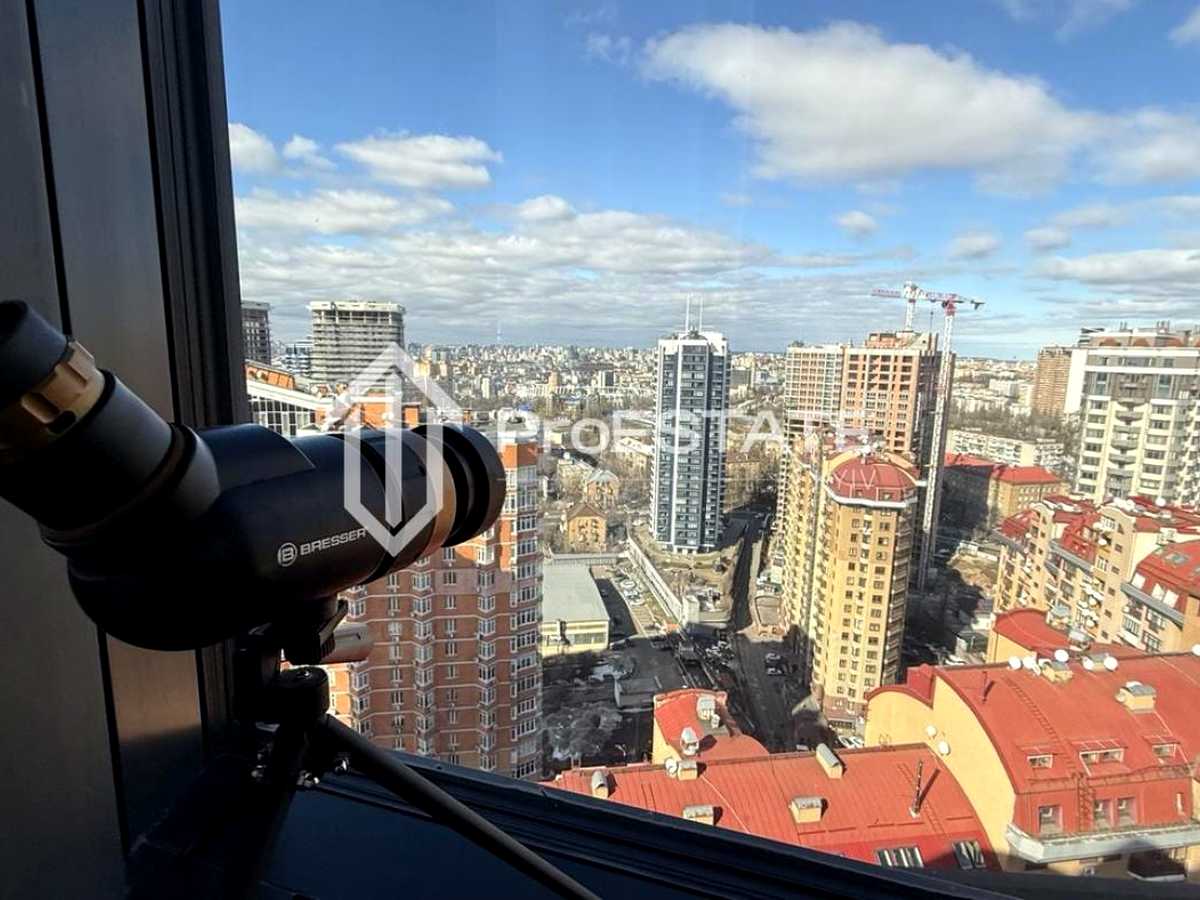 Купити квартиру за адресою вул. Євгена Коновальця, 36В на Findly.com.ua Квартира на вул. Євгена Коновальця, 36В, ID 393324, фото №1