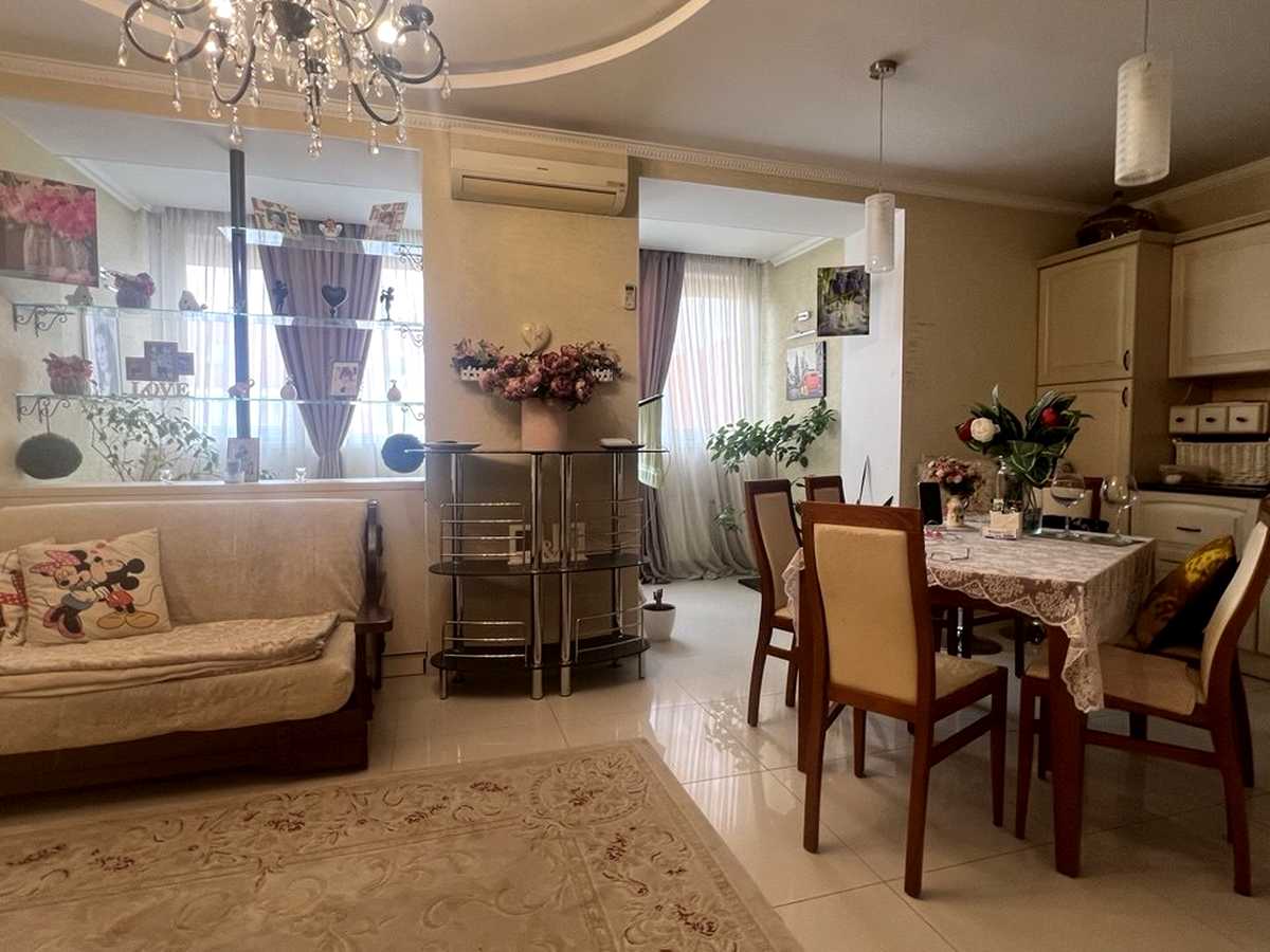 Купити квартиру за адресою вул. Старицького, 20/2 на Findly.com.ua Квартира на вул. Старицького, 20/2, ID 400104, фото №1