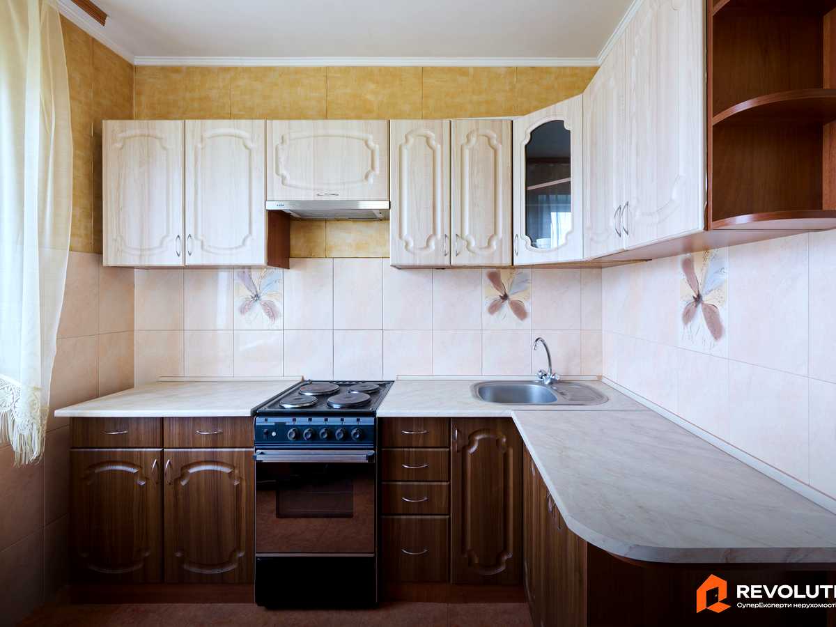 Купити квартиру за адресою вул. Радунська, 42/10 на Findly.com.ua Квартира на вул. Радунська, 42/10, ID 400162, фото №1