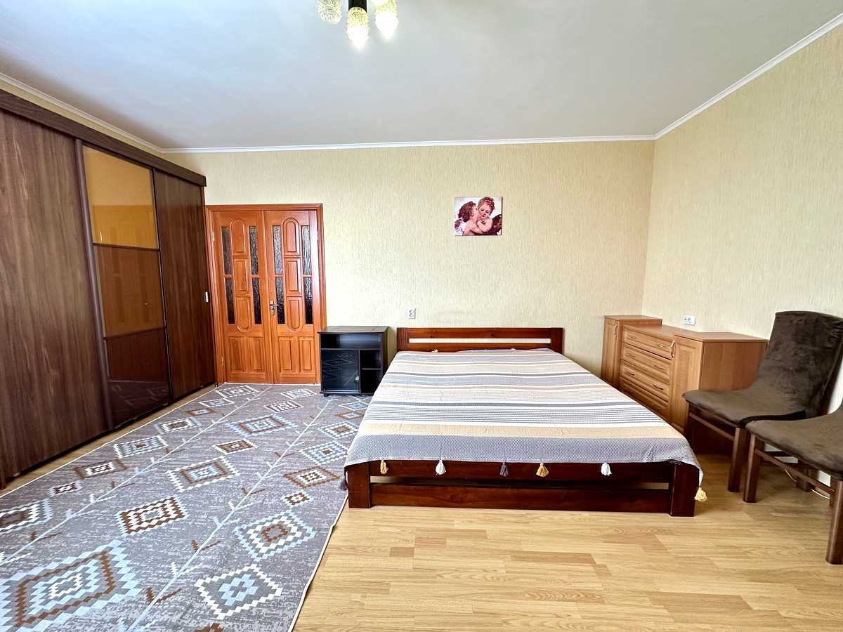 Орендувати квартиру за адресою просп. Берестейський, 125 в Київ на Findly.com.ua Квартира на просп. Берестейський, 125 в Київ, ID 401797, фото №1