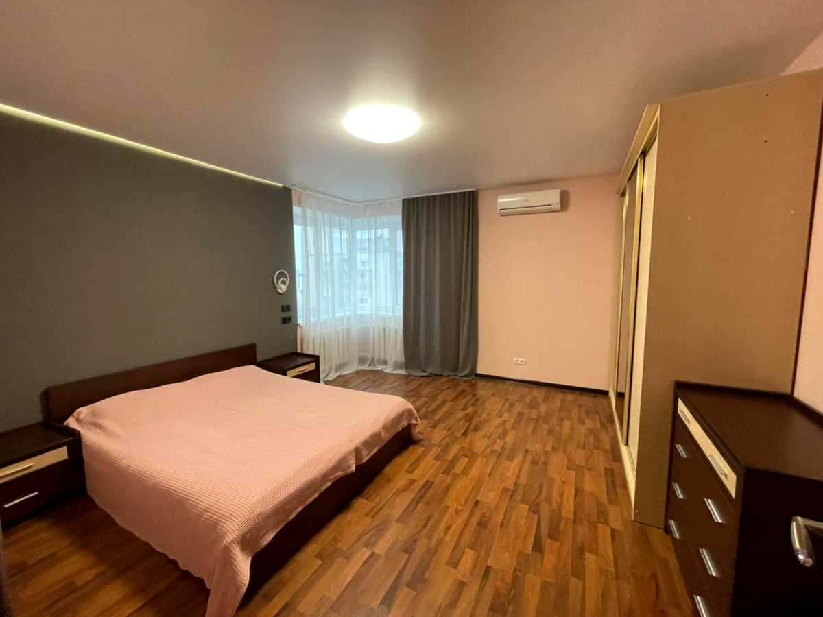 Квартира на вул. Анни Ахматової, 47, ID 429916, фото №1