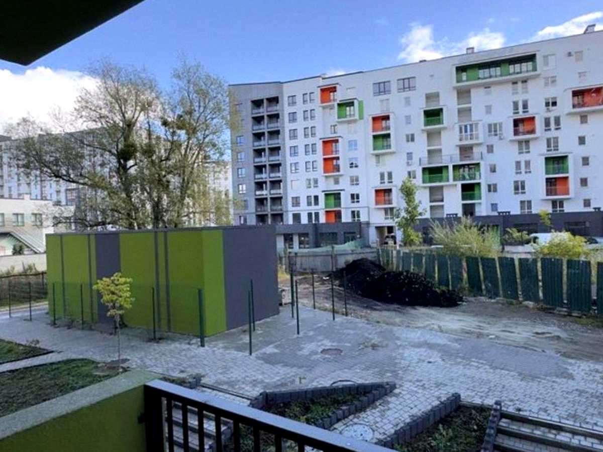 Купити квартиру за адресою вул. Приозерна, 42 на Findly.com.ua Квартира на вул. Приозерна, 42, ID 415364, фото №1