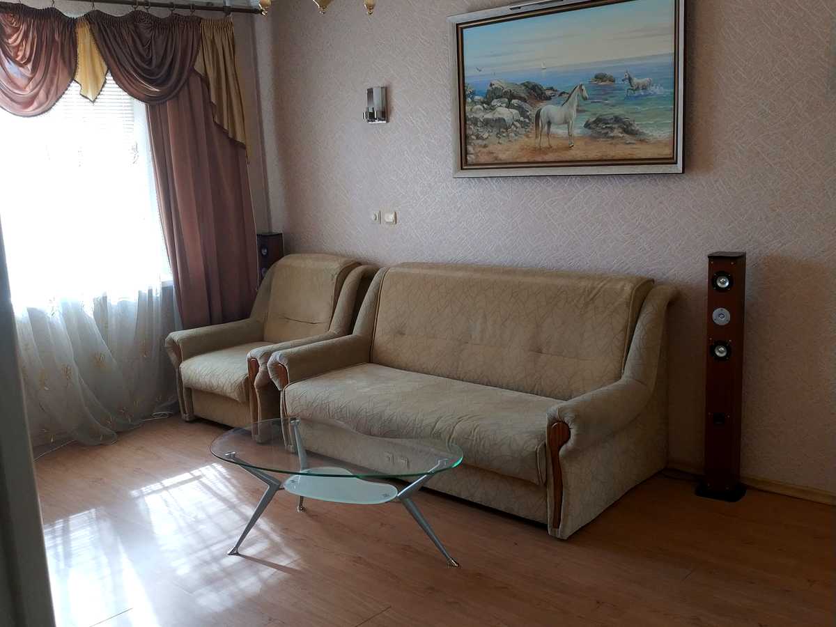Орендувати квартиру за адресою просп. Червоної Калини, 20Г на Findly.com.ua Квартира на просп. Червоної Калини, 20Г, ID 481487, фото №1