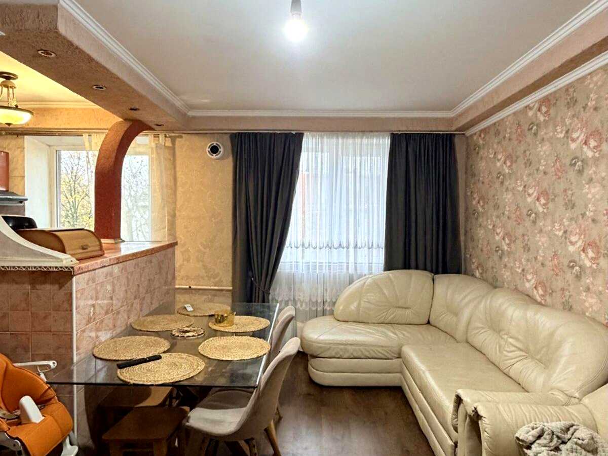 Квартира на вул. Молодіжна, 9/1, ID 482509, фото №1