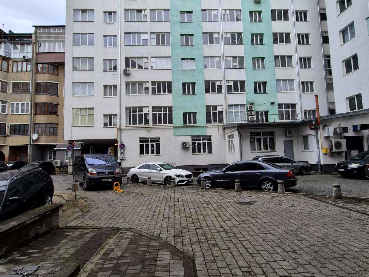 Купити квартиру за адресою вул. Бельведерська, 23 на Findly.com.ua Квартира на вул. Бельведерська, 23, ID 492044, фото №1
